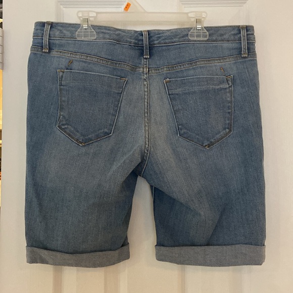 Mossimo Bermuda Jean Shorts - Picture 2 of 3